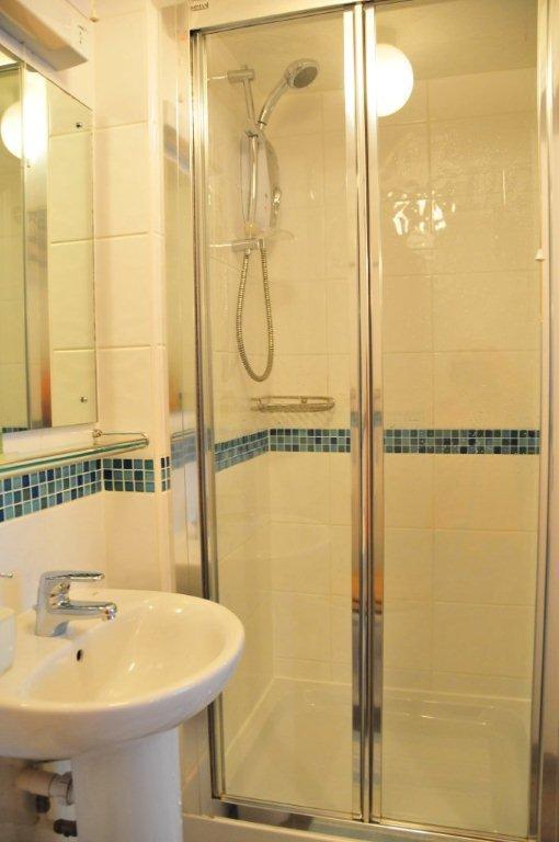 Tudor Cottage Bed & Breakfast CBG Dış mekan fotoğraf