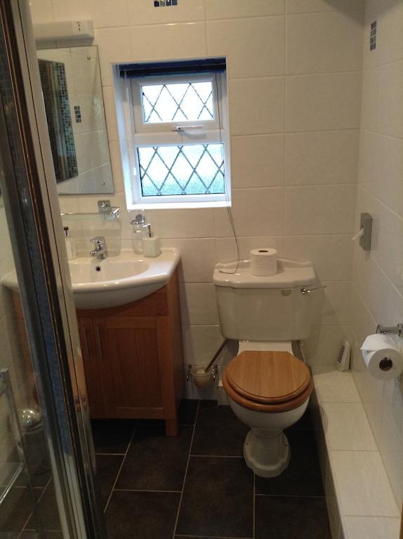 Tudor Cottage Bed & Breakfast CBG Dış mekan fotoğraf