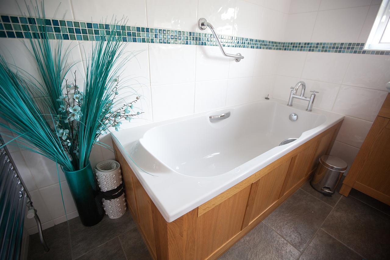 Tudor Cottage Bed & Breakfast CBG Dış mekan fotoğraf