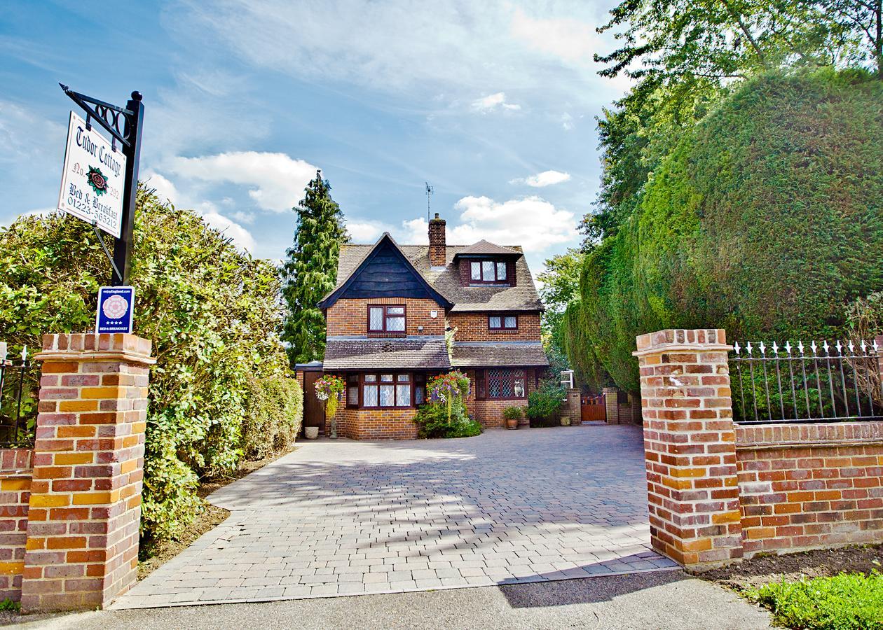 Tudor Cottage Bed & Breakfast CBG Dış mekan fotoğraf
