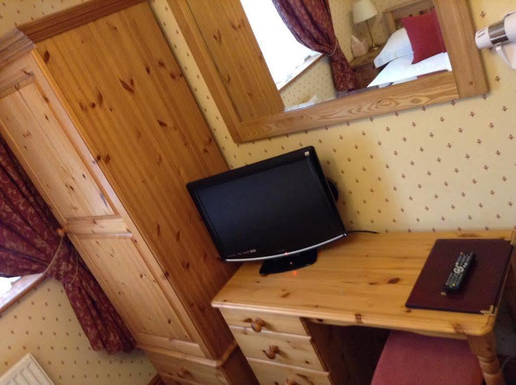 Tudor Cottage Bed & Breakfast CBG Dış mekan fotoğraf