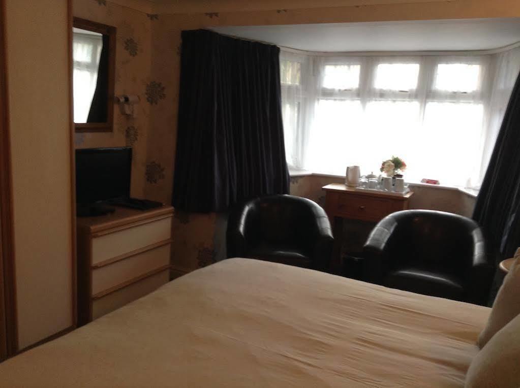 Tudor Cottage Bed & Breakfast CBG Dış mekan fotoğraf